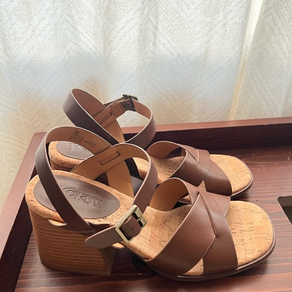 Brown Leather Pacye Block Heel Sandals - Picture 3 of 6